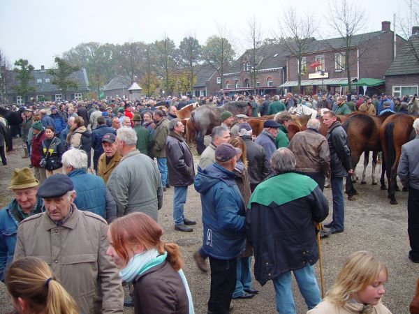 paardenmarkt20042.jpg